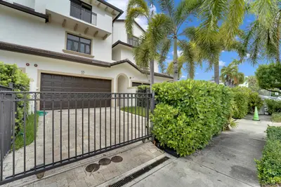105 ISLE OF VENICE Drive 105, Fort Lauderdale – Townhouse for rent