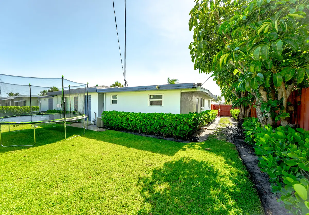 GTH (7 of 34) at 2772 NE 5th Avenue 2774 A, Boca Raton