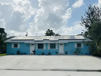 1657 Magnolia Lane, West Palm Beach – Apartment for rent