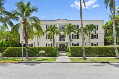 226 Brazilian Avenue 2 C, Palm Beach – Condominium for rent