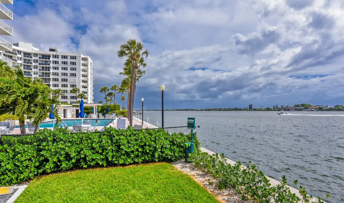 2600 N Flagler Dr Apt 803 West-print-003 at 2600 N Flagler Drive 803, West Palm Beach