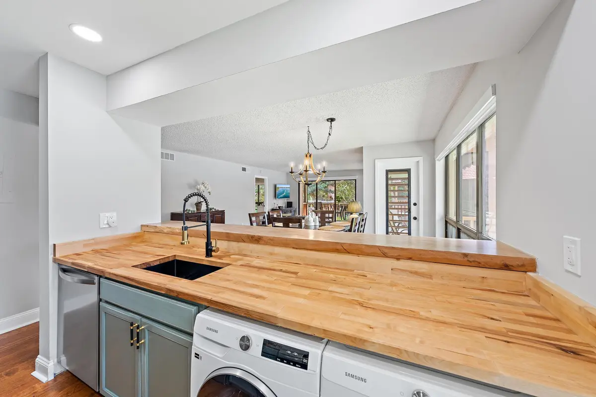 Kitchen at 130 Brackenwood Road, Palm Beach Gardens