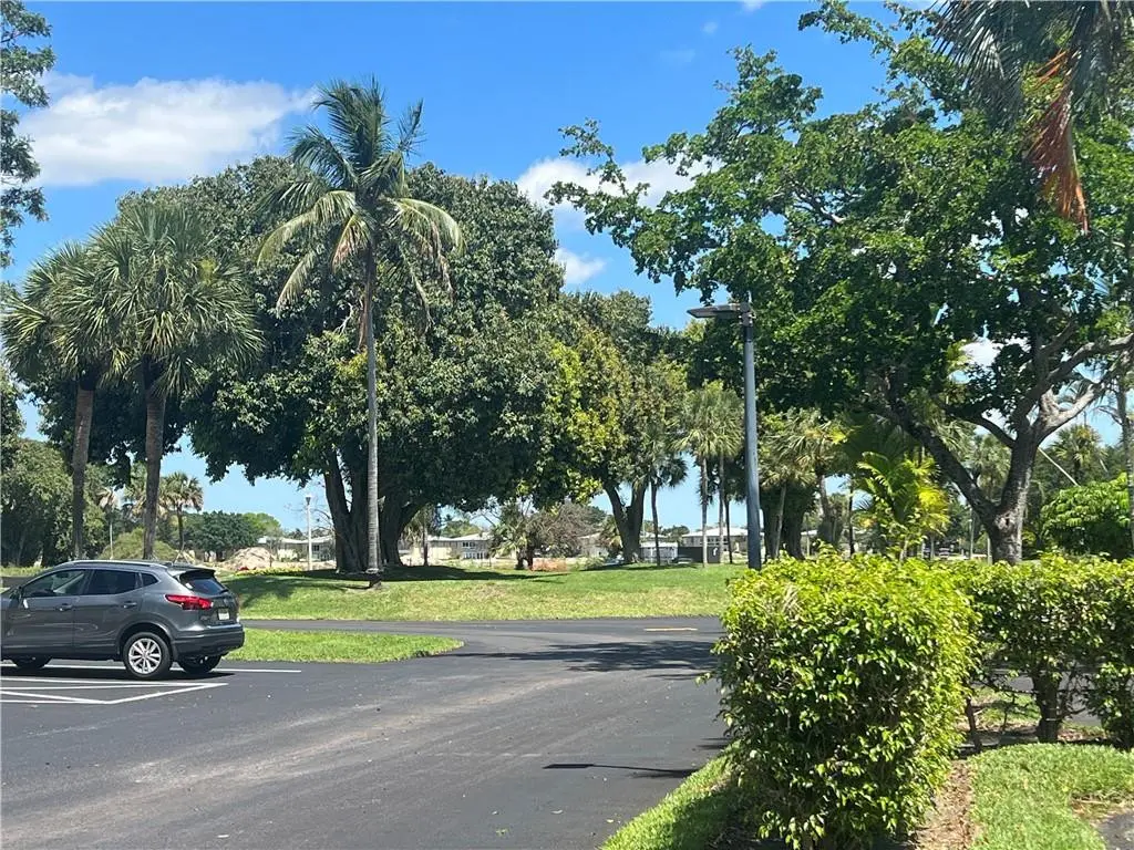 Photo 2 at 13696 Vía Flora E, Delray Beach