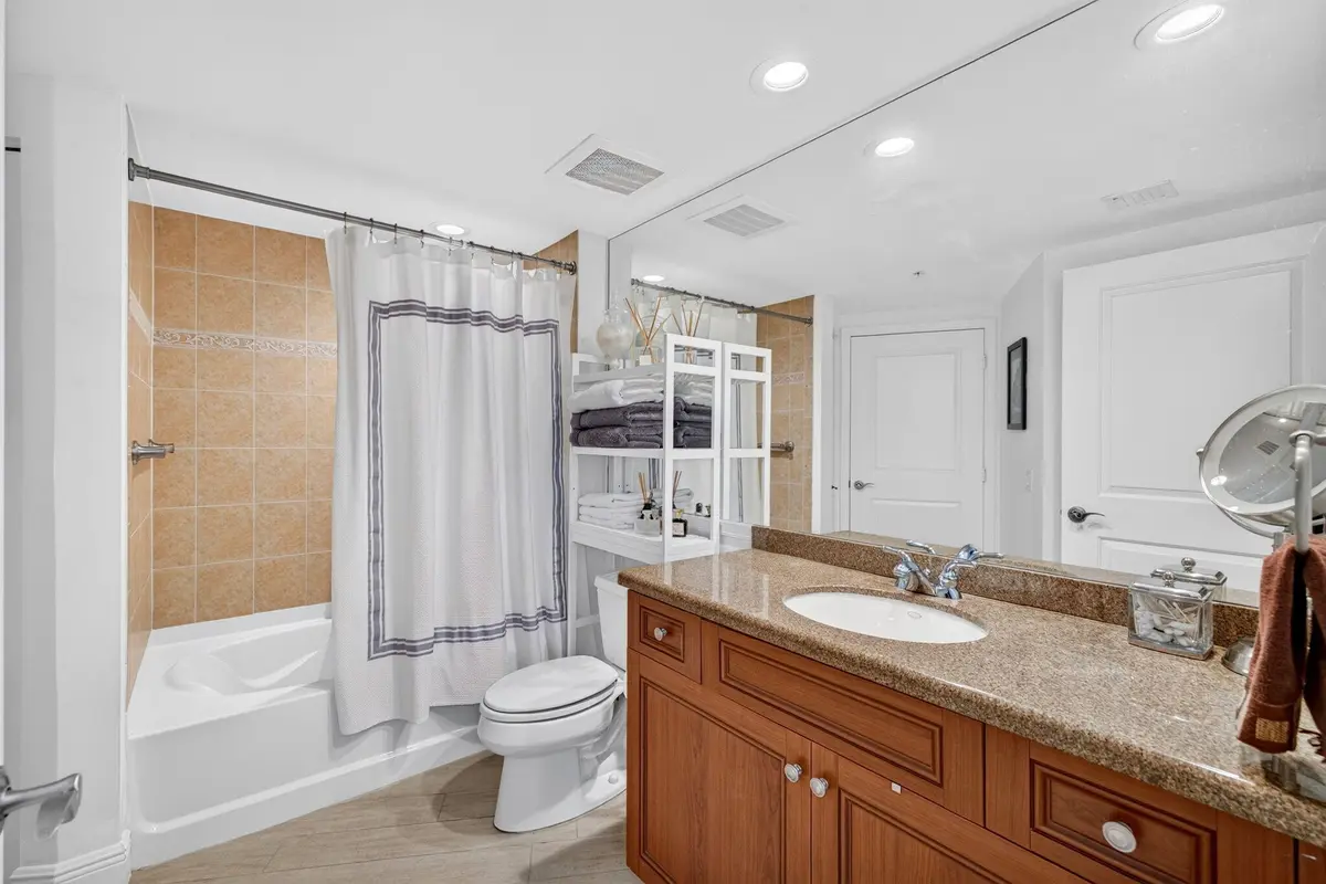 35-web-or-mls-699A5287 at 347 N NEW RIVER Drive 1107, Fort Lauderdale
