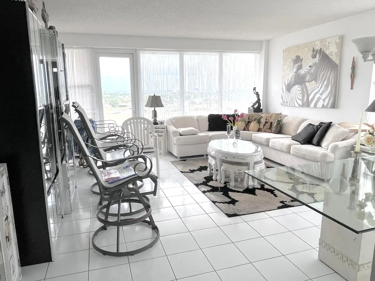IMG_E5944 at 3200 NE 36TH Street 1015, Fort Lauderdale
