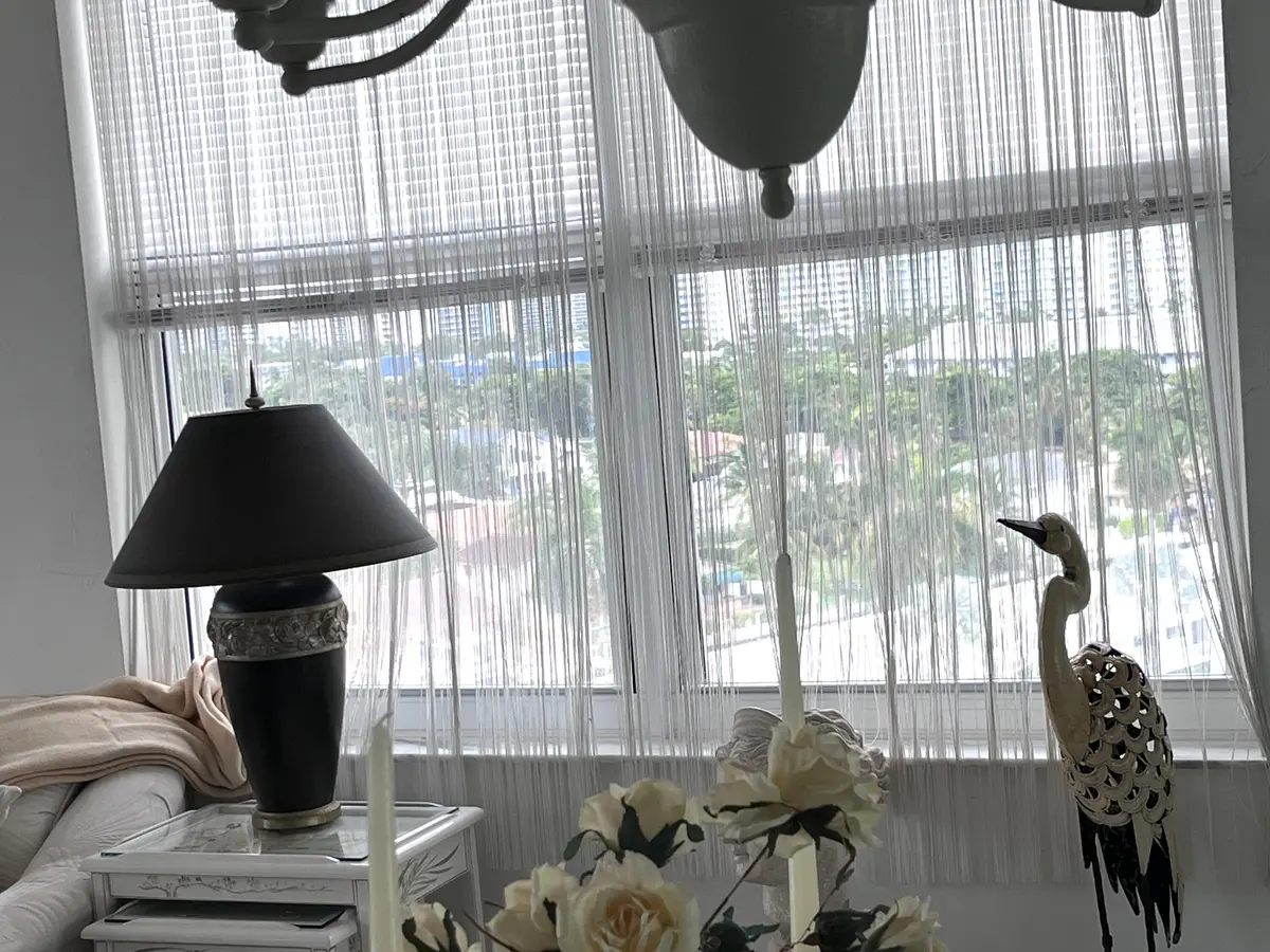 EXTRA WINDOW at 3200 NE 36TH Street 1015, Fort Lauderdale