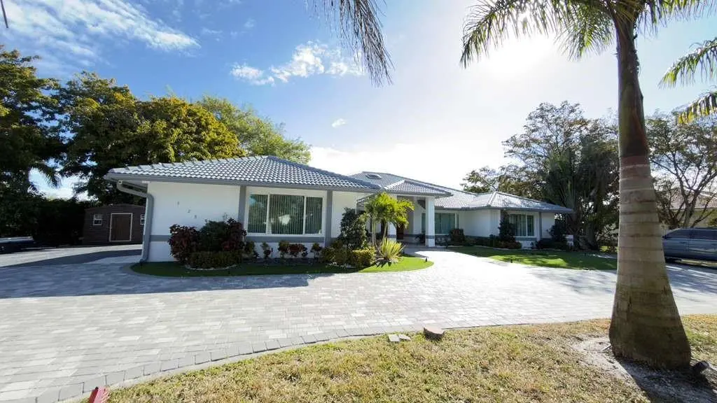 Photo 2 at 5928 NW 77TH Terrace, Parkland