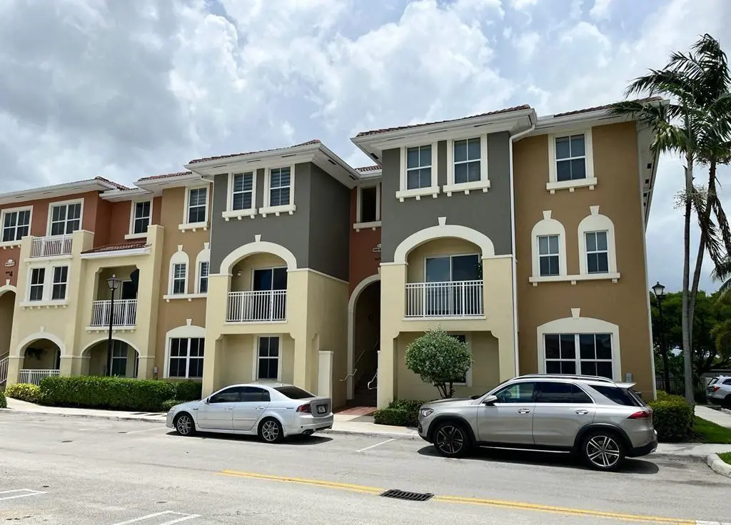10805 NW 89TH Terrace 218-4, Doral, FL – photo 4