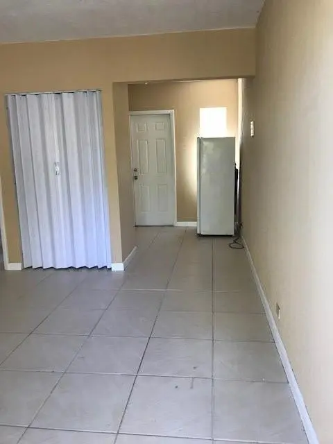 Photo 5 at 724 TRUMAN Street 1, Lake Worth Beach