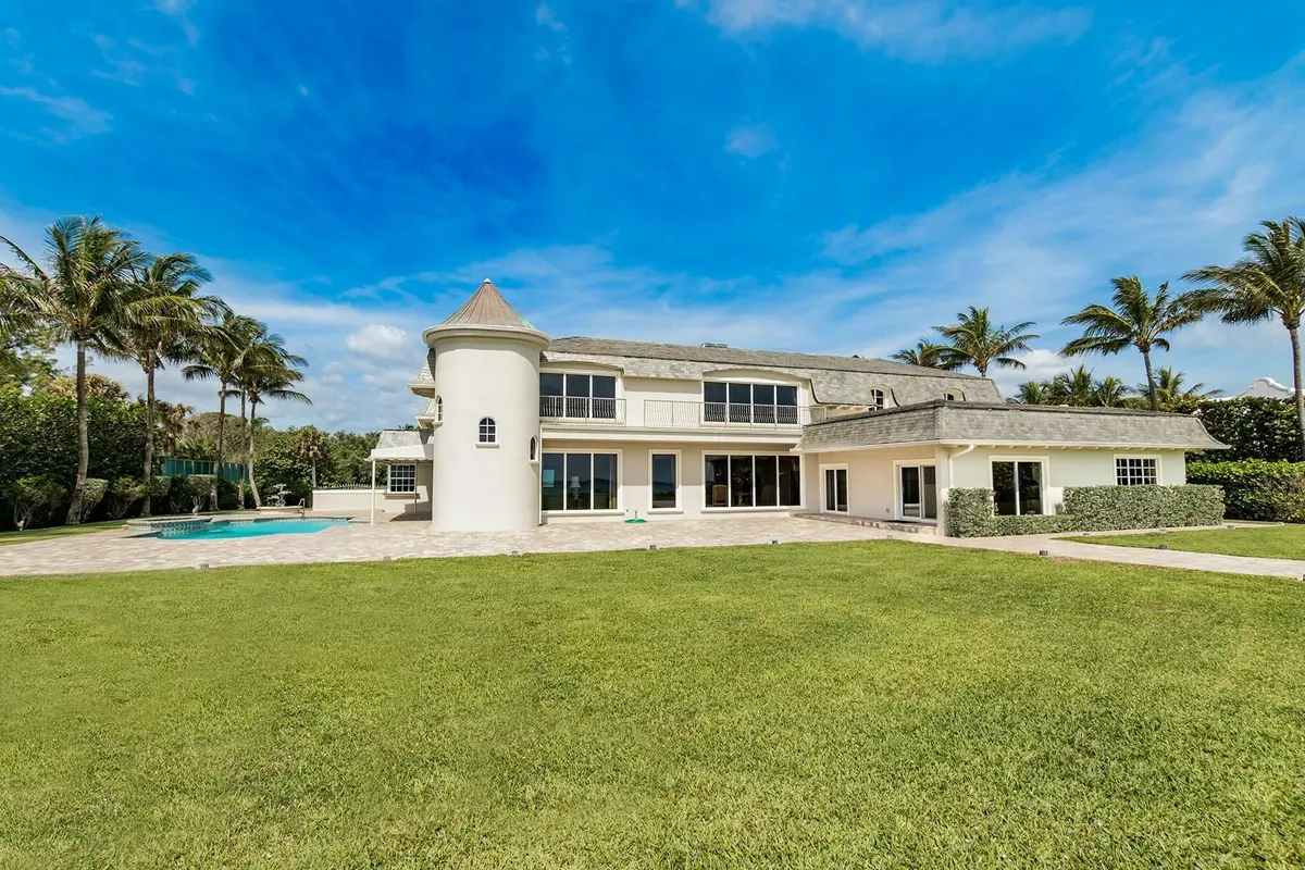 tempImage6DhJvU at 477 S Beach Road, Jupiter Island