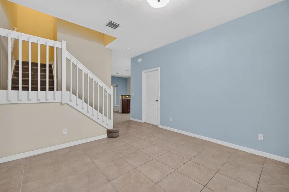 4-web-or-mls-3A5A7706 at 4277 SW Pine Cove Court, Stuart