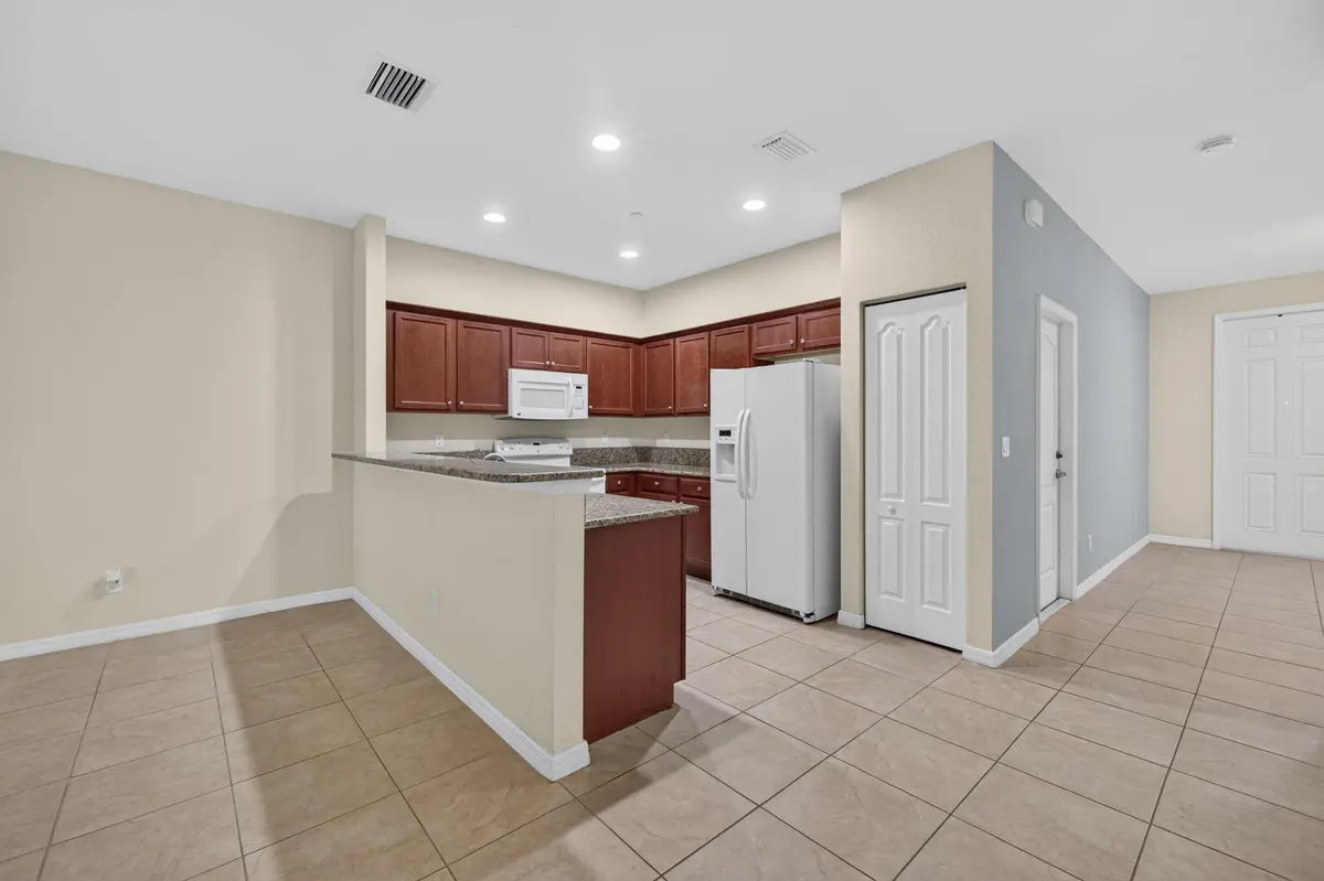 6-web-or-mls-3A5A7719 at 4277 SW Pine Cove Court, Stuart