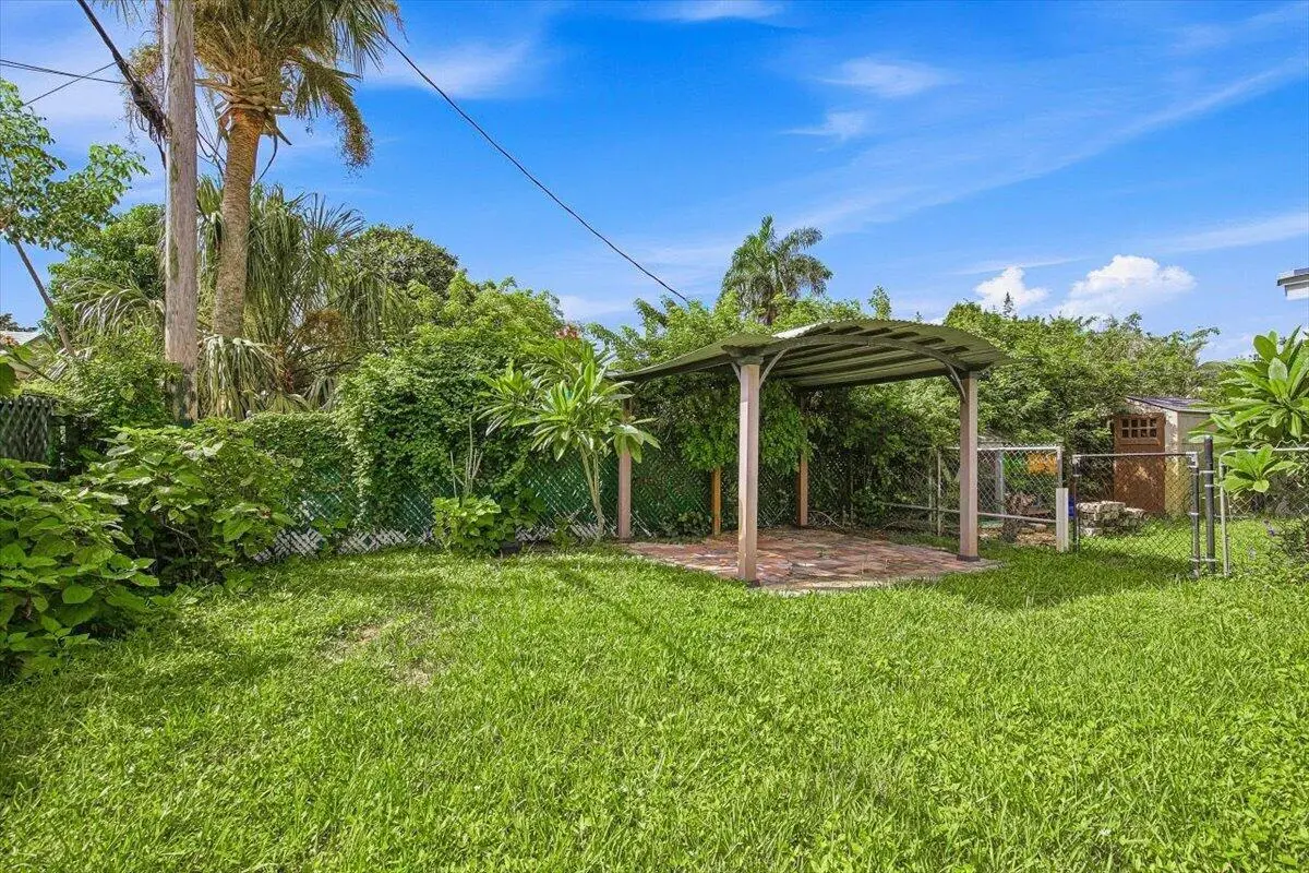 08-Backyard-D at 938 Arlington Drive, West Palm Beach