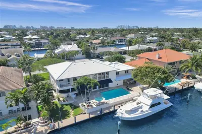 2875 NE 25th Court, Fort Lauderdale – Single Family Residence for sale