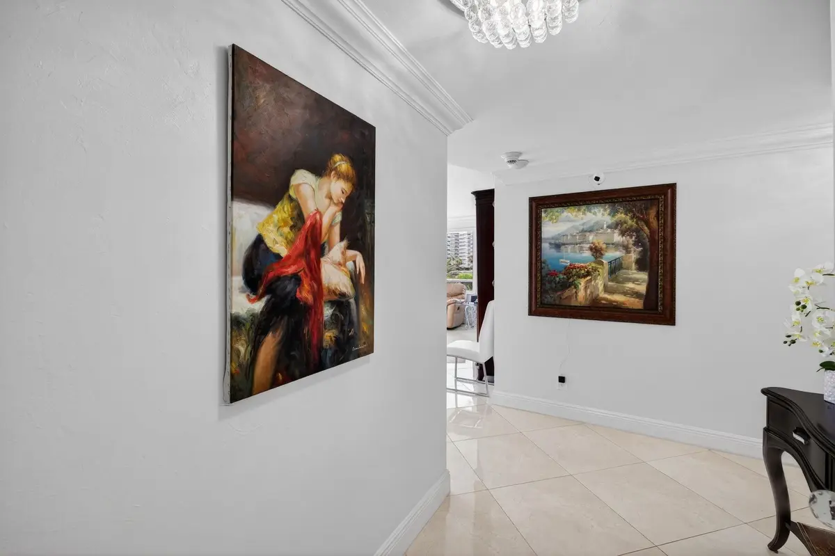Formal Entry Foyer at 3300 NE 36th Street 309, Fort Lauderdale