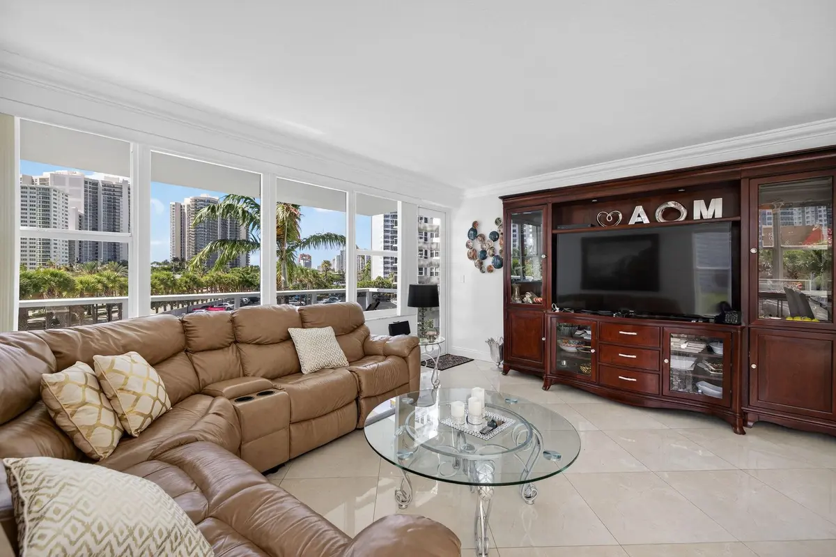Huge Living room at 3300 NE 36th Street 309, Fort Lauderdale