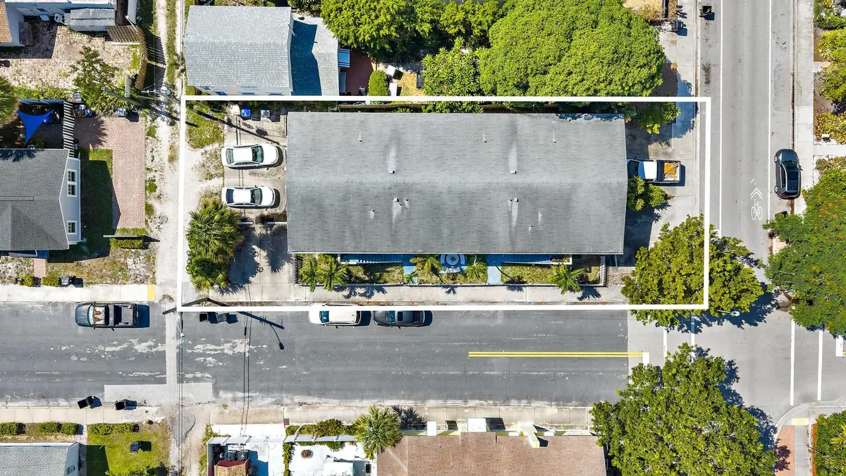 430 N J St-4 at 430 N J Street 1A 2A 3A 4B 5B 6B, Lake Worth Beach