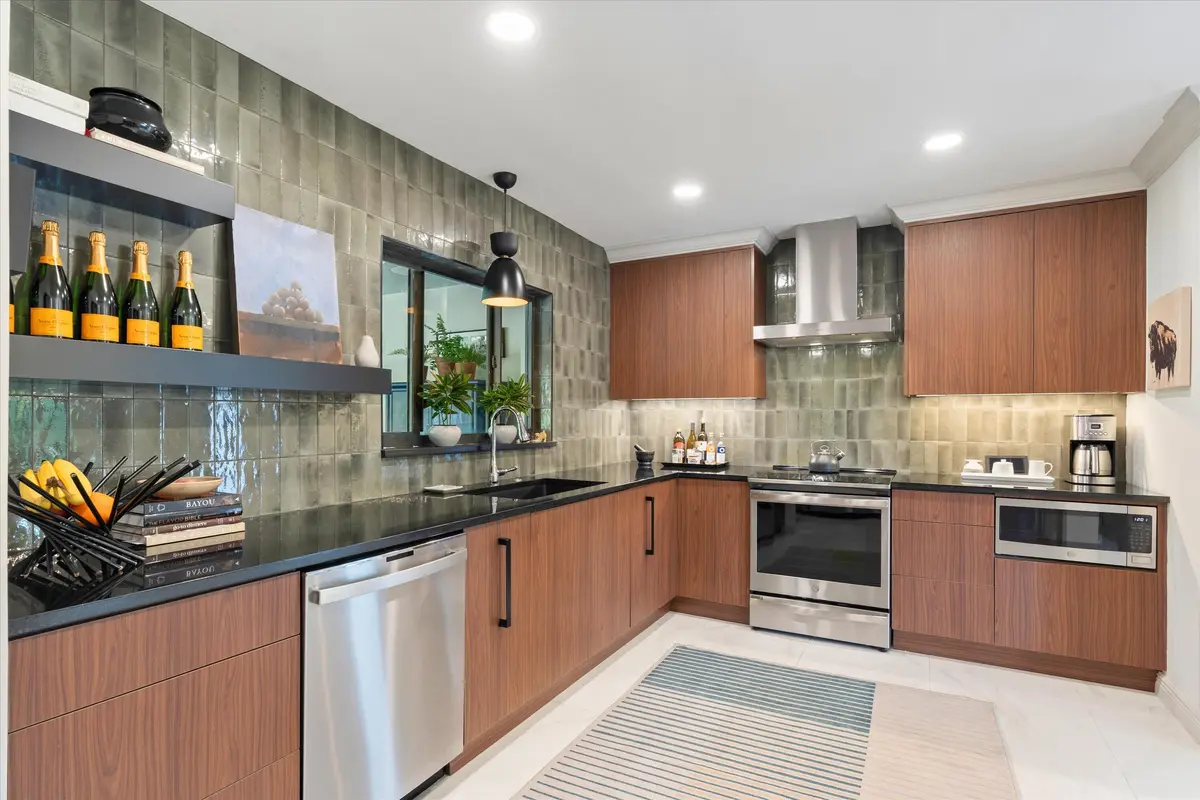 _07 Kitchen 1 at 2625 NE 30TH Street, Fort Lauderdale