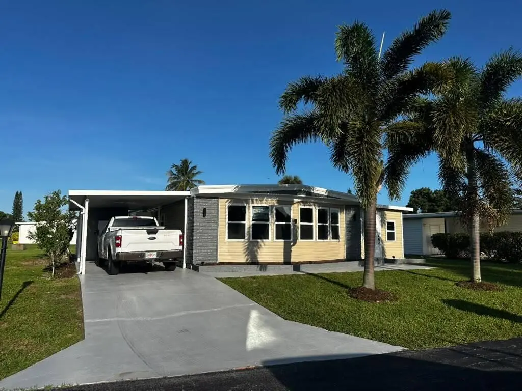 62422eac-d39e-4013-a1ff-9438703e5668 at 8572 Crown Drive, Boynton Beach