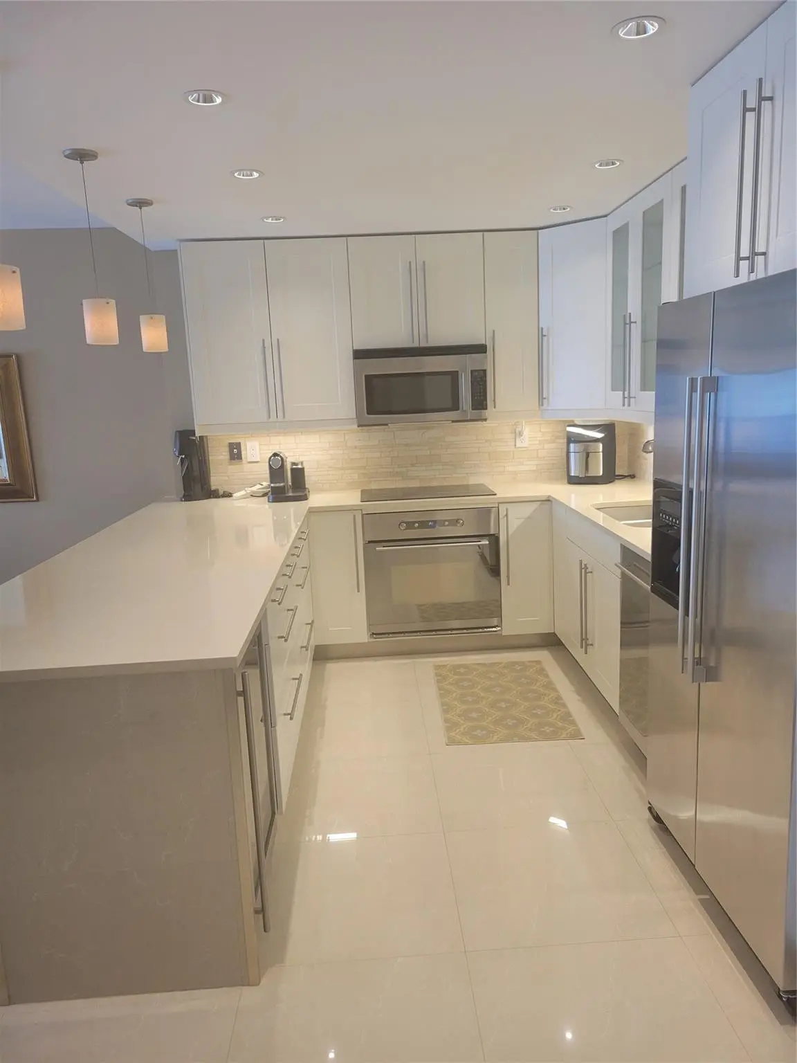 Photo 2 at 19370 COLLINS Avenue 1218, Sunny Isles Beach