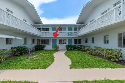 2290 SUNSET Avenue 7, Lake Worth Beach – Condominium for sale