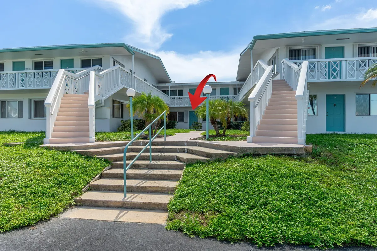 1-web-or-mls-DSC09353 at 2290 SUNSET Avenue 7, Lake Worth Beach
