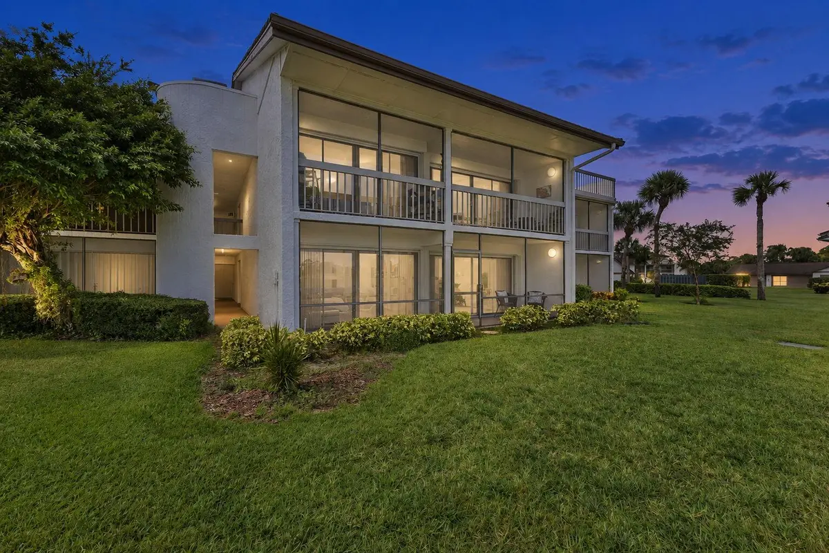 1-web-or-mls-A43D62EA-454E-44D2-8F61-2D8 at 3200 Twin Lakes Terrace 105, Fort Pierce