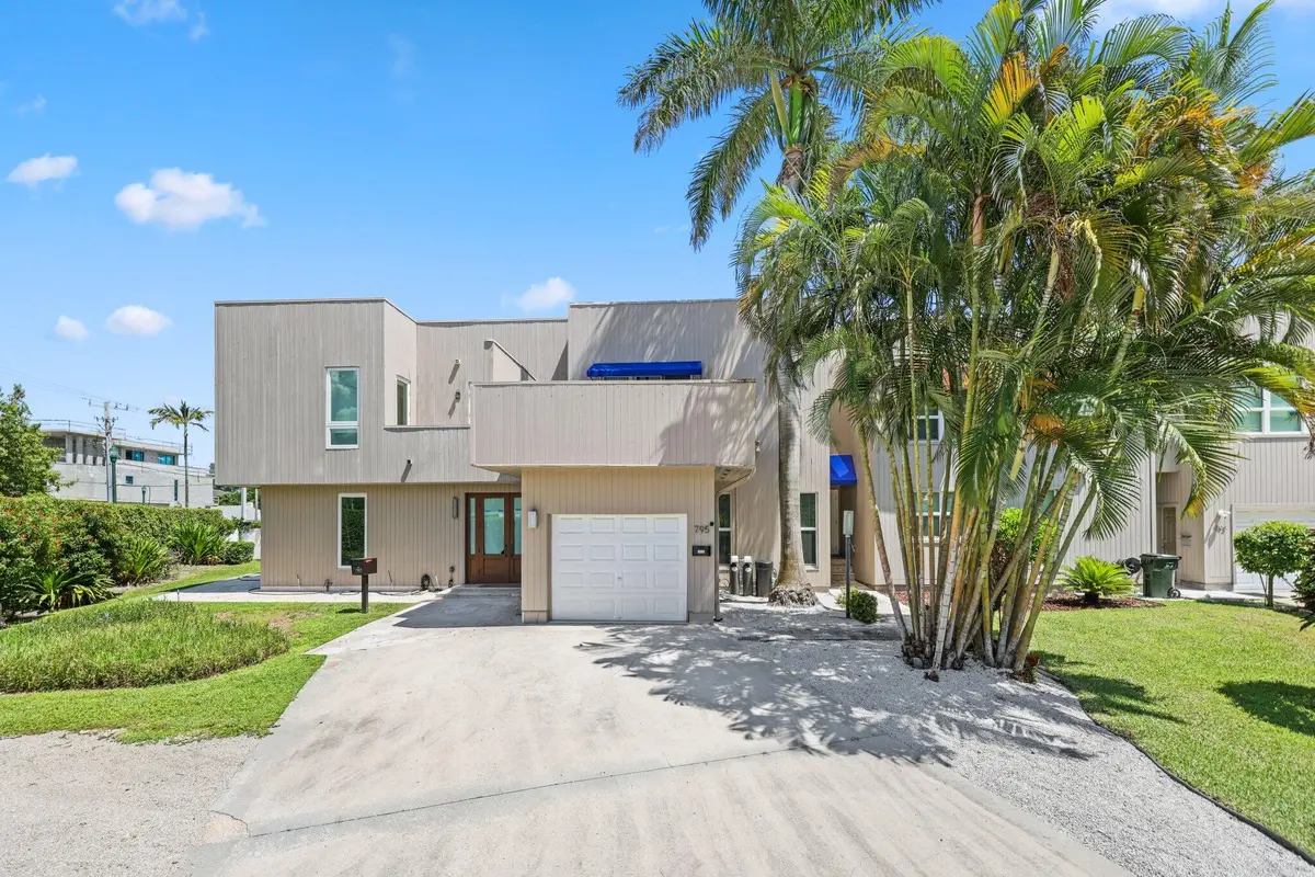 795 Andrews Ave - 4.jpg-SMALL at 795 Andrews Avenue, Delray Beach