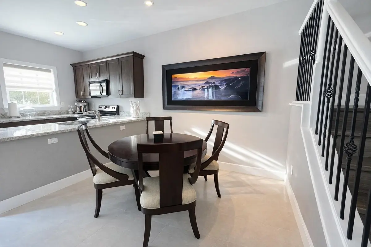 Photo 7 at 303 SE 22nd Street 303, Fort Lauderdale
