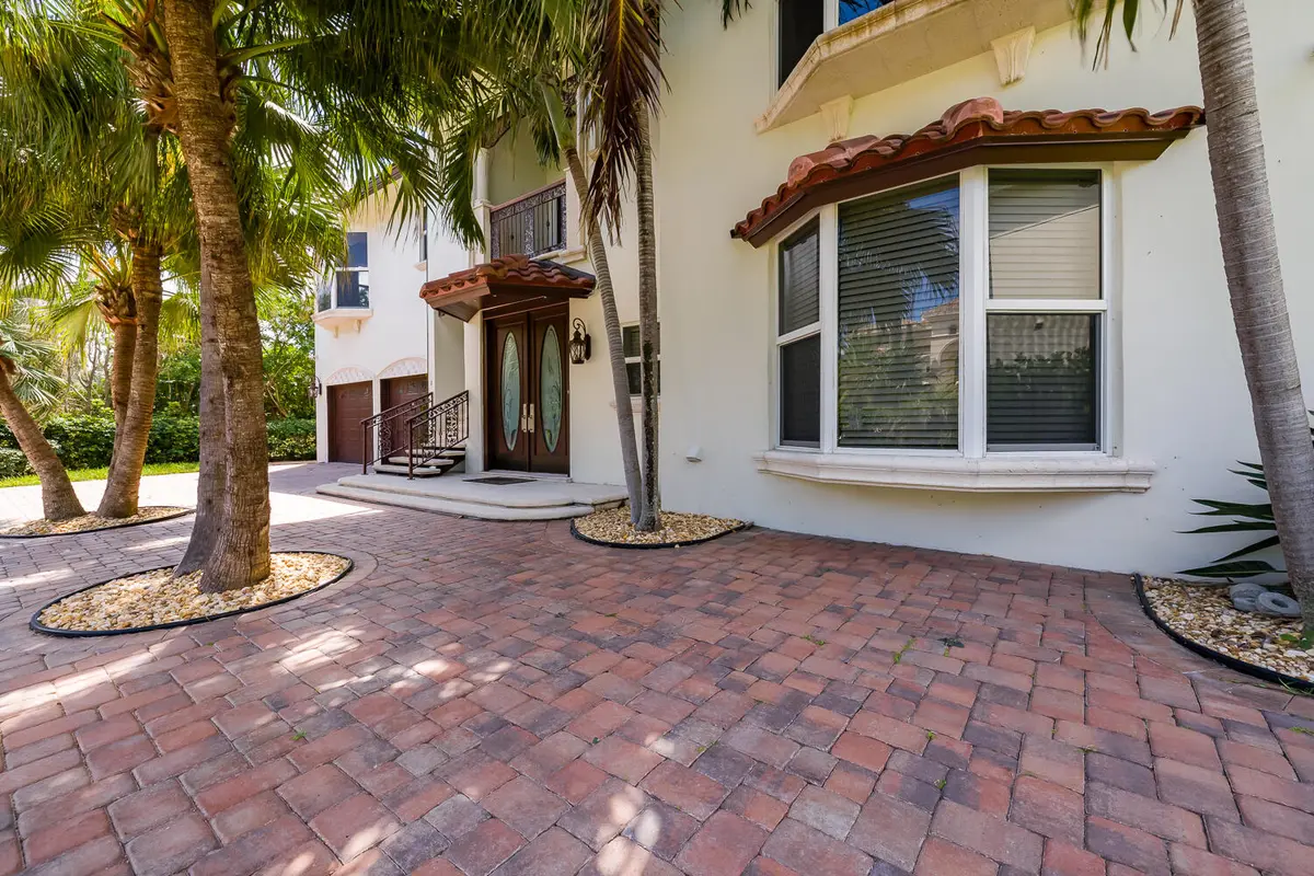 4108 S Ocean Drive, Highland Beach(MLS)- at 4108 S Ocean Boulevard, Highland Beach