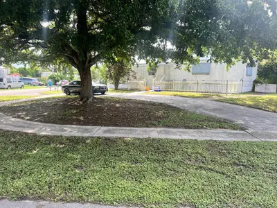 5385 Elaine Circle, West Palm Beach – sold