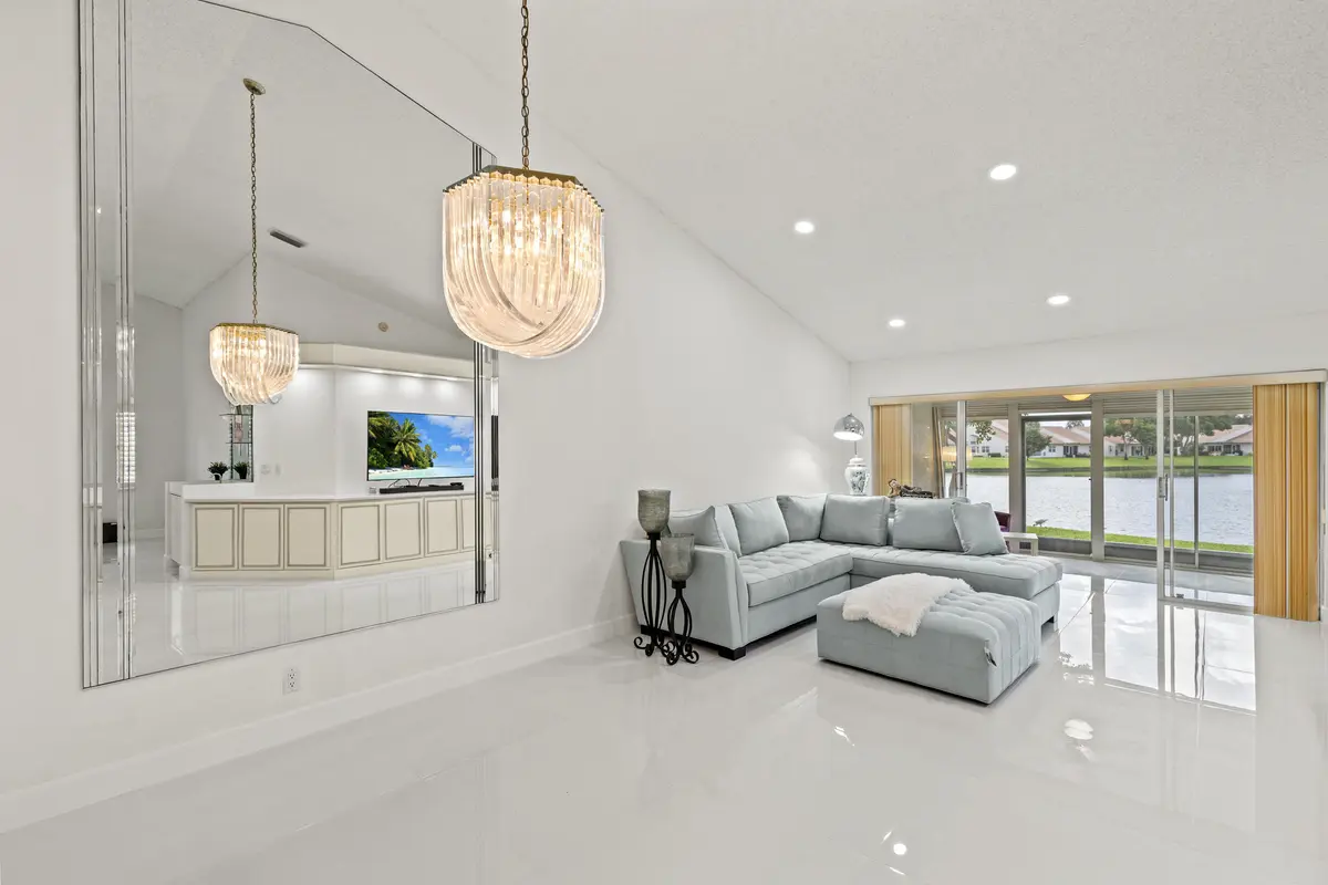 Dining & Living room area at 14496 VIA ROYALE, Delray Beach