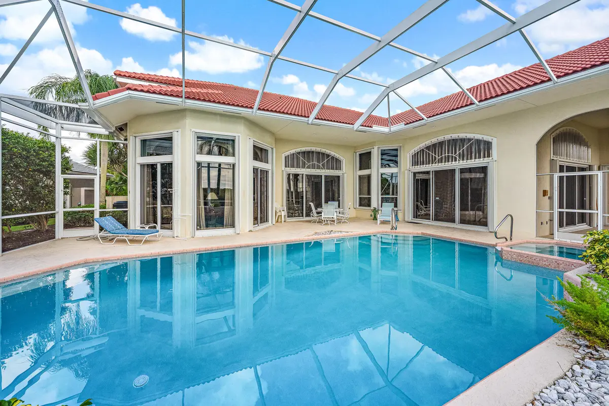 Swimming Pool at 64 Cayman Place, Palm Beach Gardens