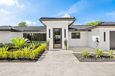 2648 NE 34TH Street, Fort Lauderdale – Single Family Residence for sale