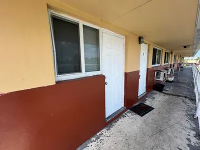 800 NW 11TH Avenue 5, Fort Lauderdale – Apartment for rent