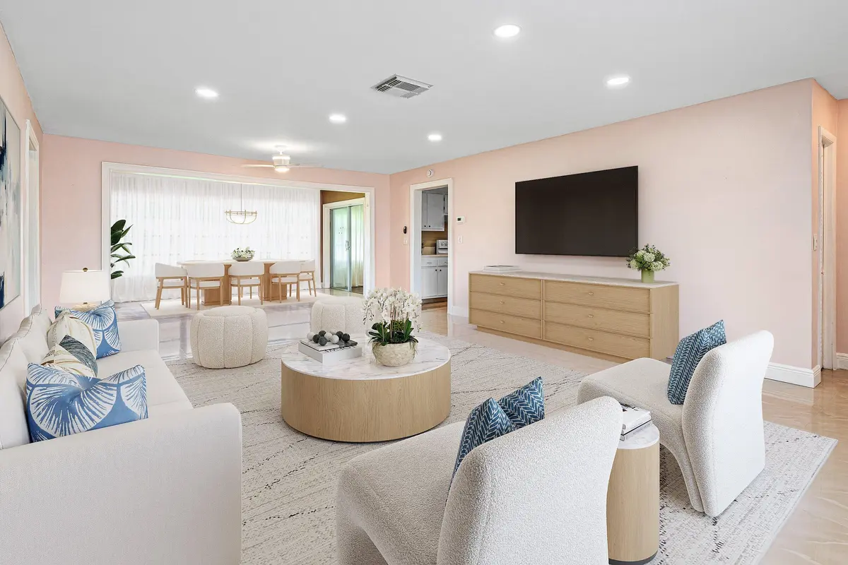 VStaged Liv-Din Rms at 106 NW 10th Court, Boynton Beach