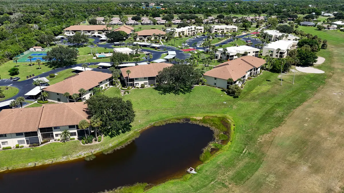 04 DJI_20260914141828_0268_D at 6303 SE WILLIAMSBURG Drive 201, Hobe Sound