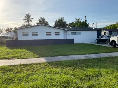 5662 PARKE Avenue, West Palm Beach – Single Family Residence for rent