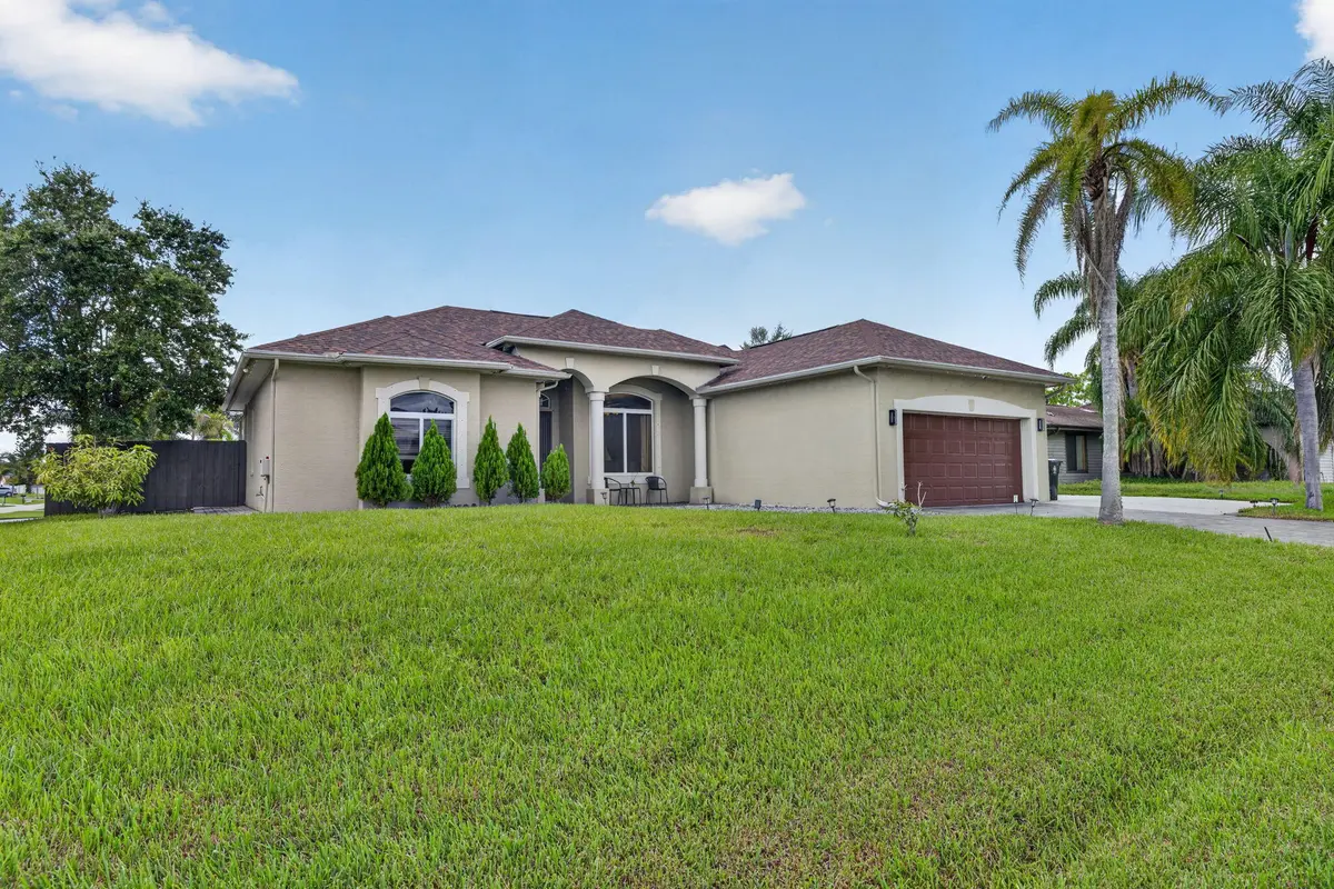 1-web-or-mls-3A5A7448 at 1402 SW ABINGDON Avenue, Port St. Lucie