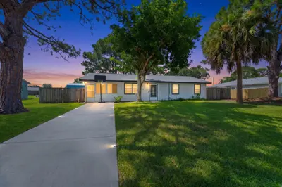 2175 18th Avenue, Vero Beach – Single Family Residence for sale