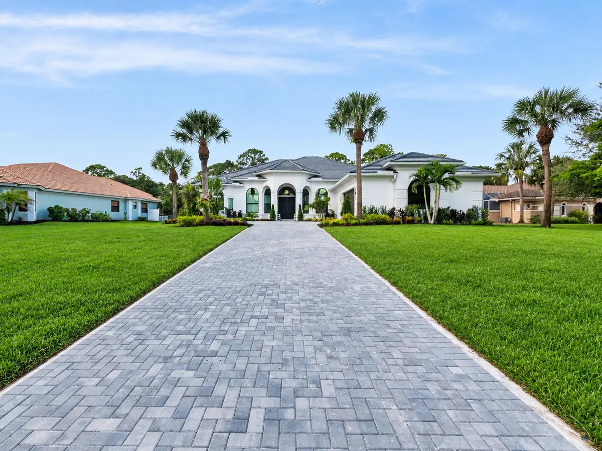 front at 1608 SW CATTAIL Court, Palm City