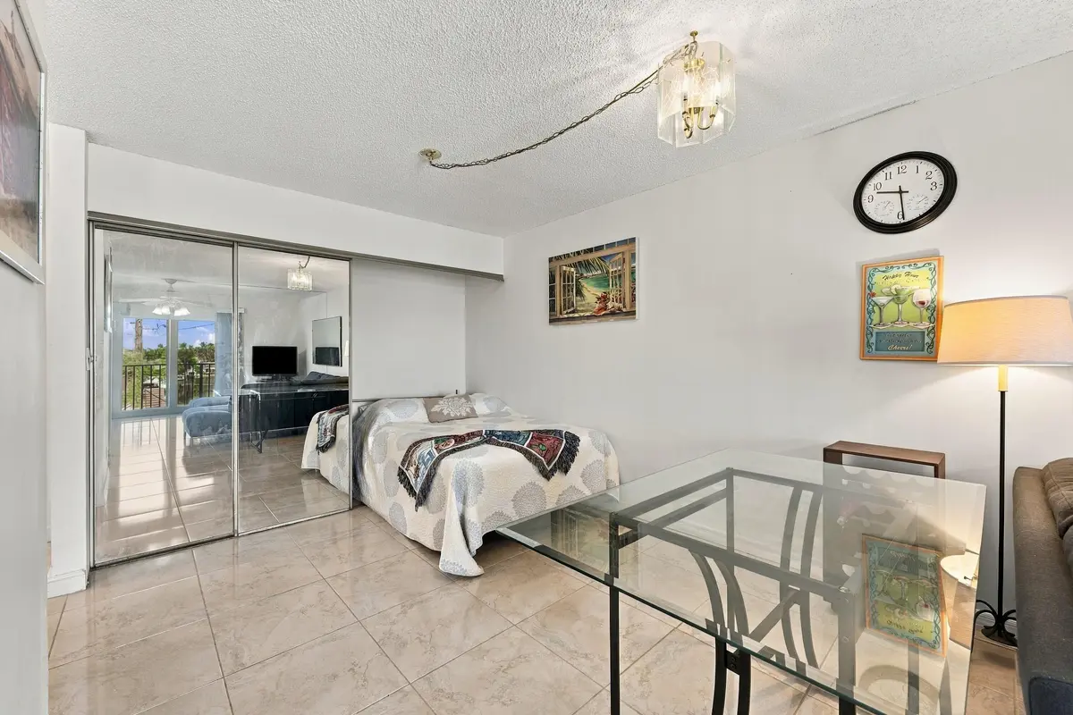 CFFA0083-6CF8-424B-8C6D-FA8E86BCFC3A at 3909 N Ocean Boulevard 410, Fort Lauderdale