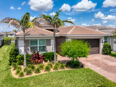11750 SW Coral Cove Parkway, Port St. Lucie – Single Family Residence for sale