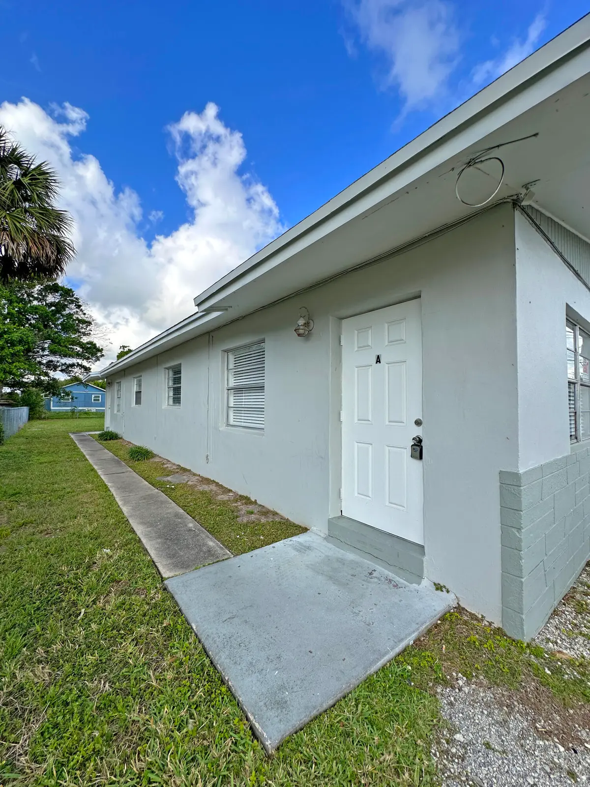 Front of unit at 1107 N 21st Street Unit A, Fort Pierce