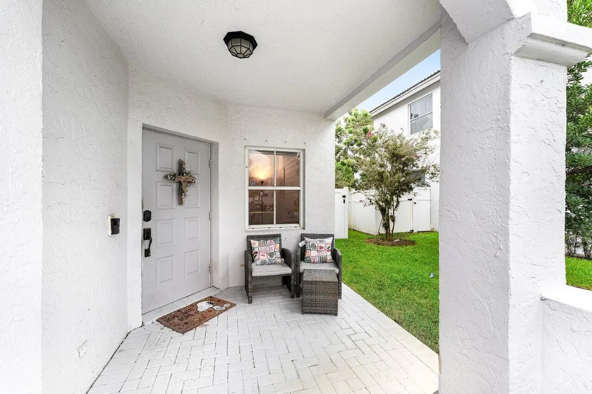 005-16856Southwest1stPlace-PembrokePines at 16856 SW 1ST Place, Pembroke Pines