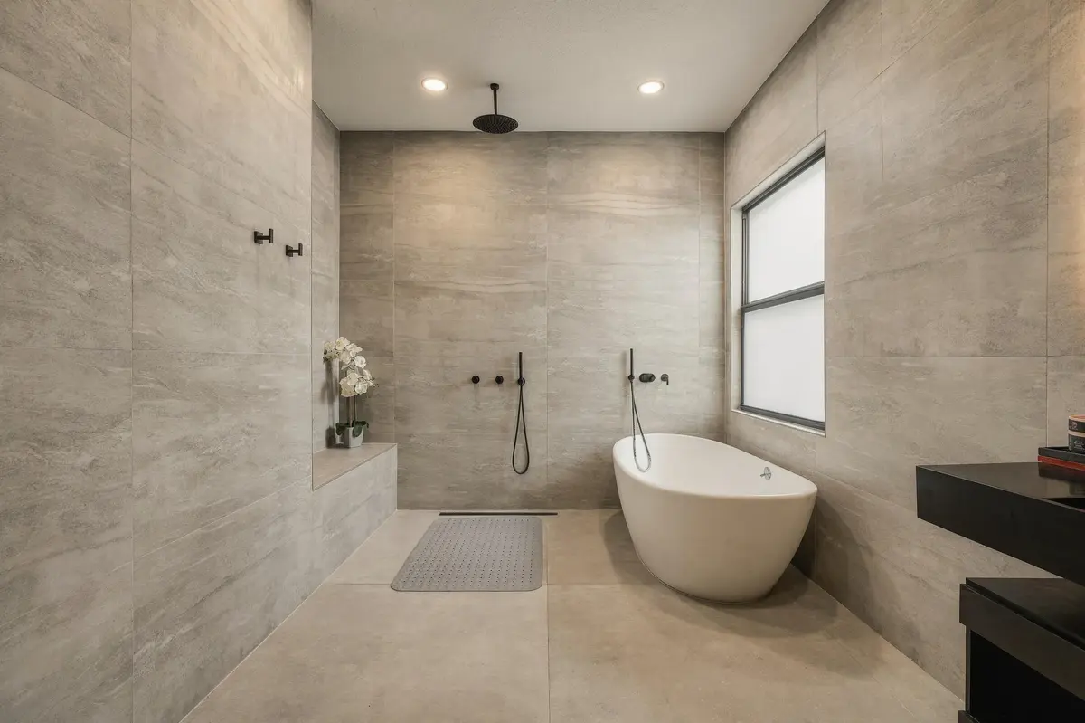 8-23 (1) at 1224 BAY VIEW Way, Wellington