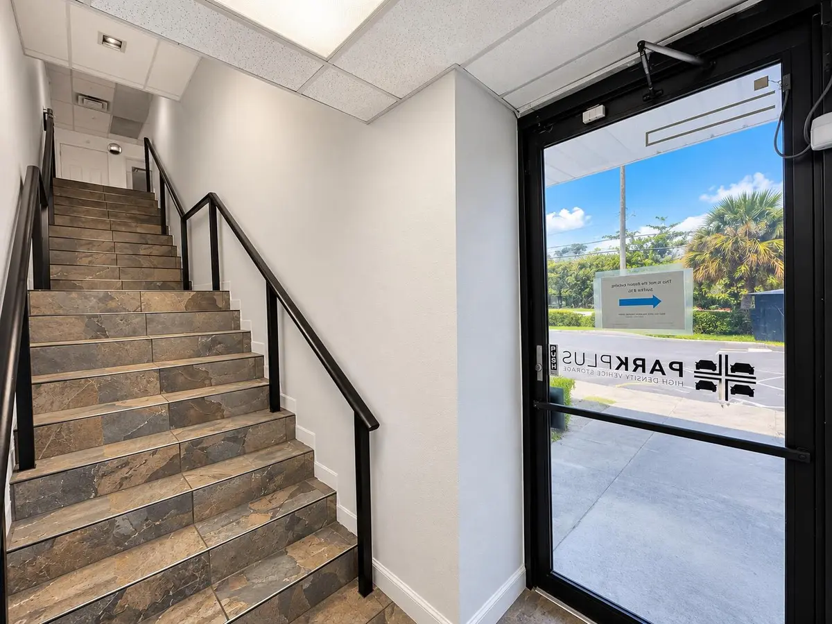 1111 Old Griffin Rd_3 at 1111 Old Griffin Road, Dania Beach