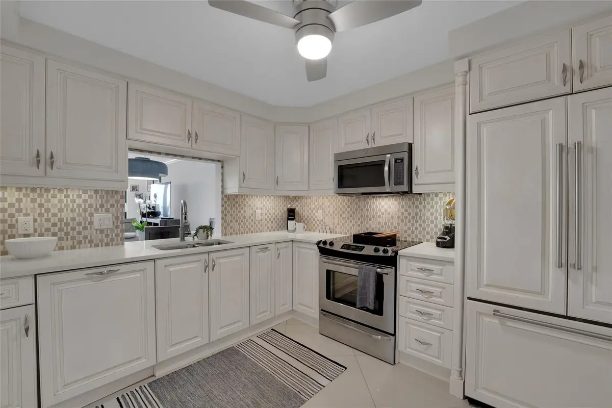 Photo 7 at 5100 N OCEAN Boulevard 602, Lauderdale-By-The-Sea