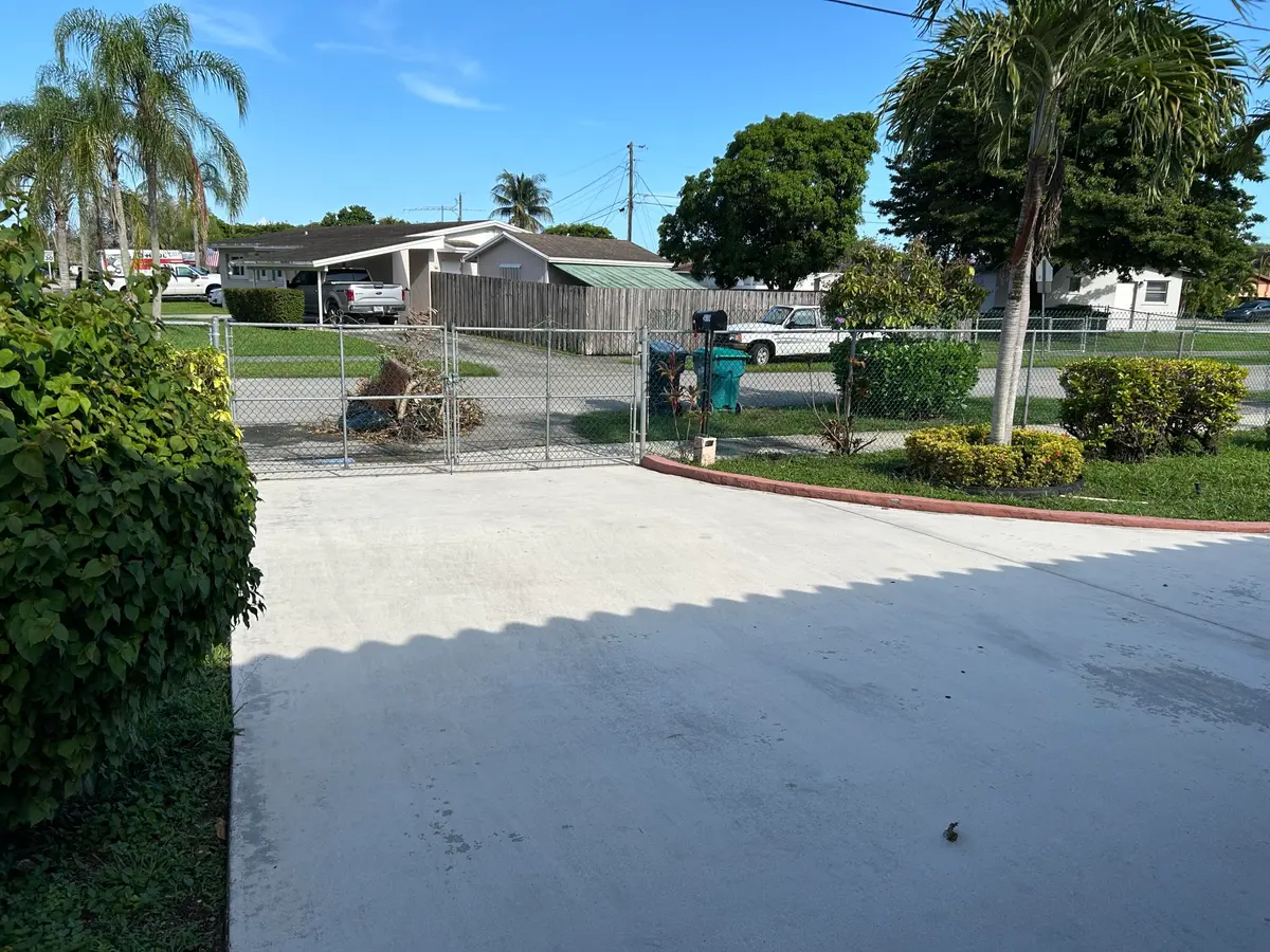 IMG_2361 at 4900 SW 103RD Place 1, Miami