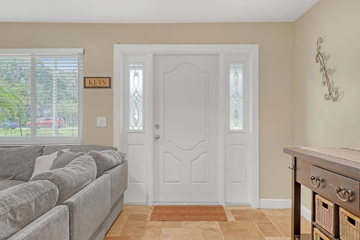foyer at 11920 41st Court, Loxahatchee